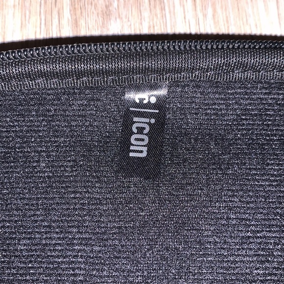 ICON black patterned Universal Tablet Case - Picture 4 of 4